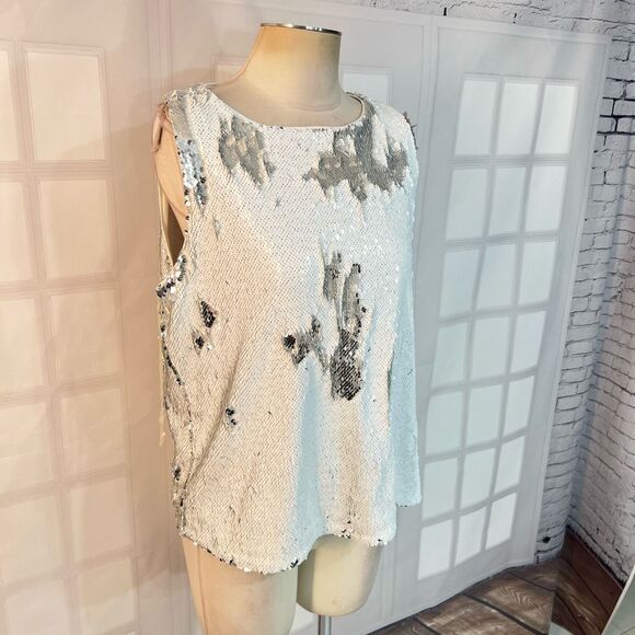🔥🔥5 for $25🔥🔥 INC International Concepts White Silver Sleeveless Sequin Blouse - Picture 2 of 10